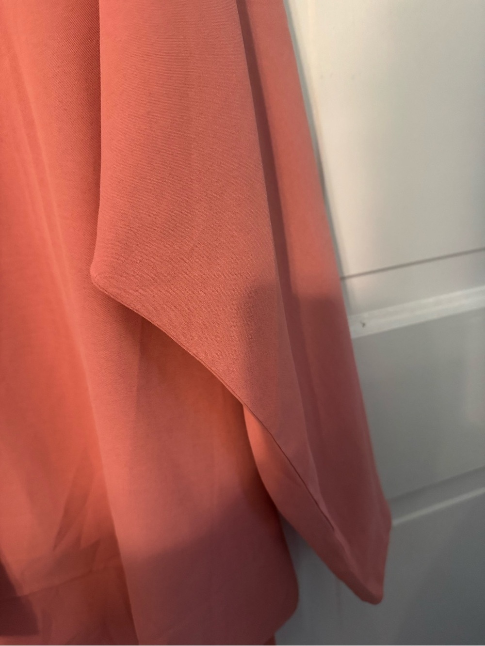 Flattering Gorgeous Mauve Pink V-Neck Blouse with Dolman Sleeves & Hi-Low Hem - Picture 5 of 7